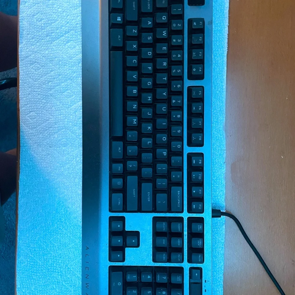 Dell Alienware AW-768 gaming keyboard